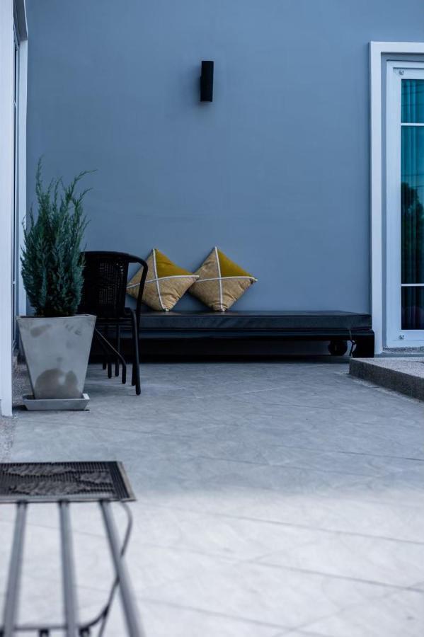 A Day-Away Pool Villa , Huahin Cha-Am Ban Phu Wai Exterior photo